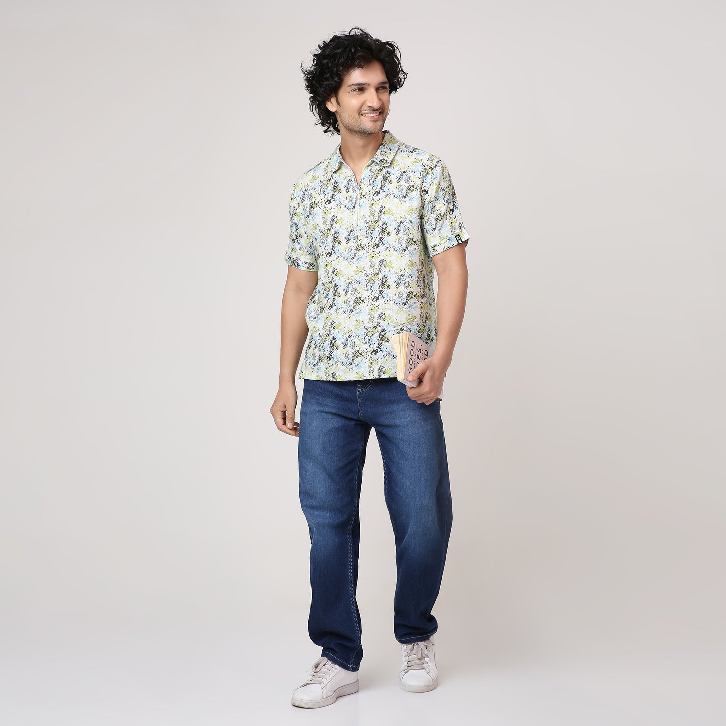 ABSTRACT PRINT WOVEN POLO