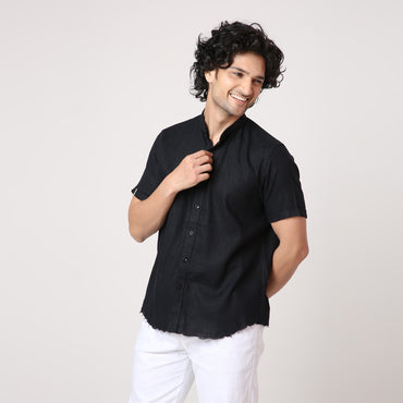 BLACK STAPLE SHIRT
