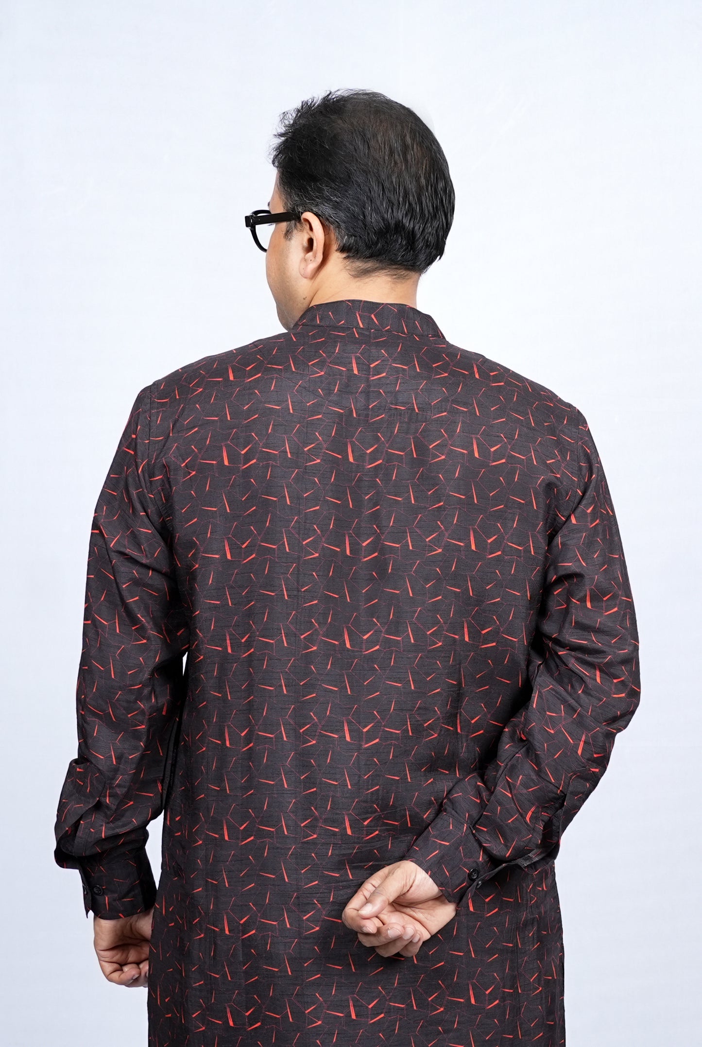 GEOMETRIC PATTERN PRINT MEN'S KURTA