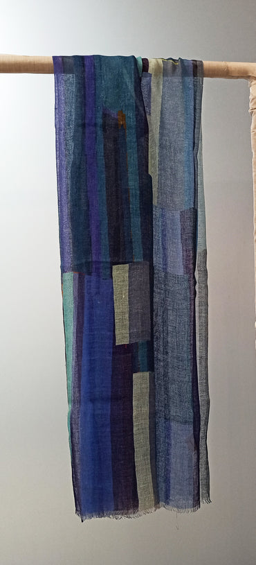 BLUE SPECTRUM SCARF