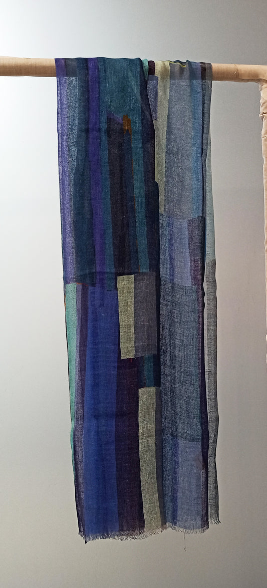 BLUE SPECTRUM SCARF