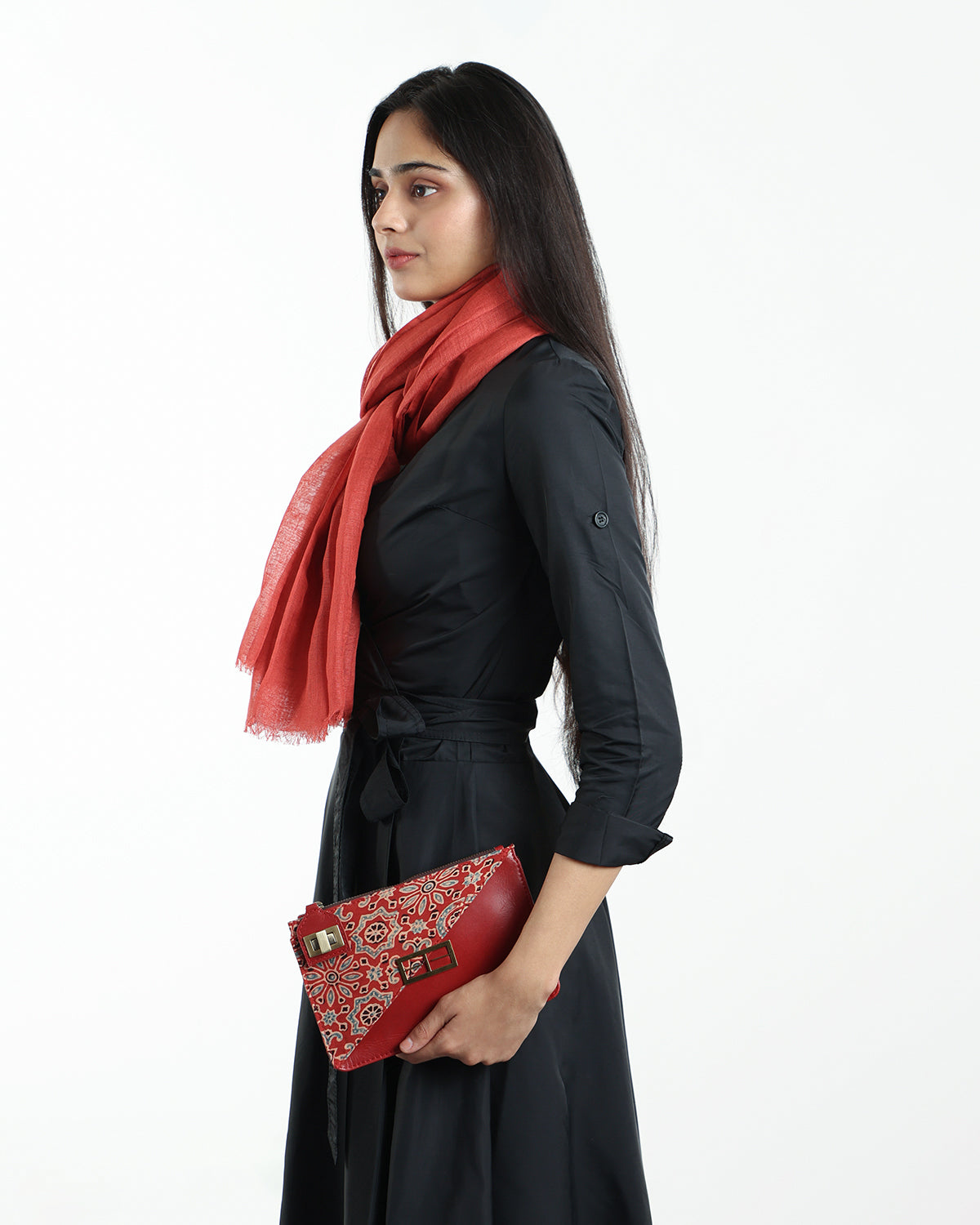 AZARAK CHERRY RED CLUTCH